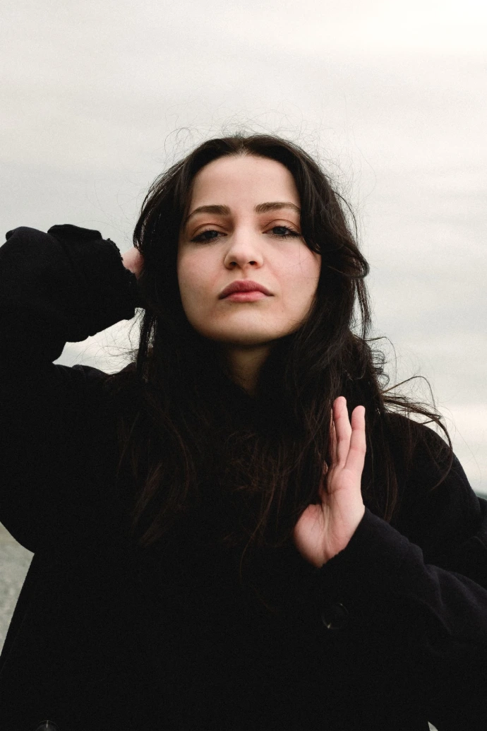 Ritratto di donna creato da Andrea Lofaro